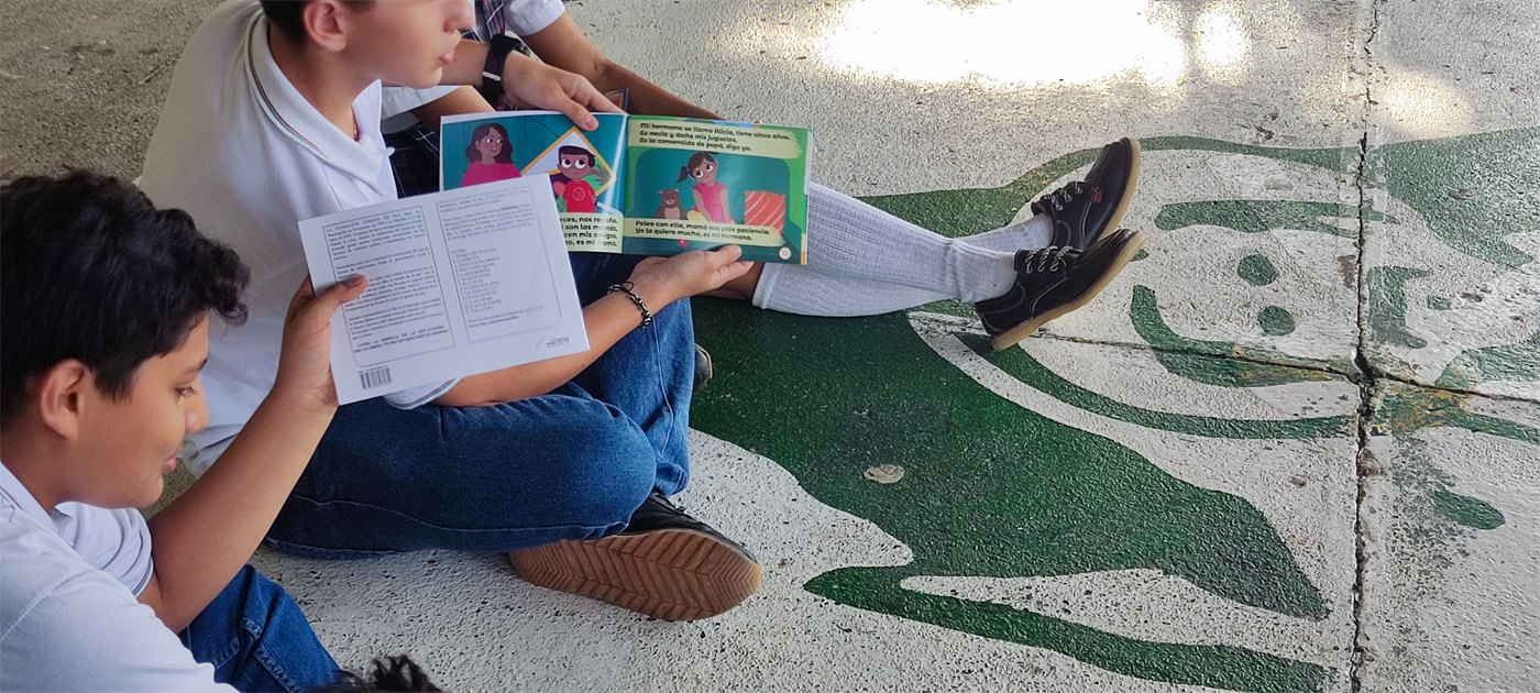 Lectura compartida en el piso